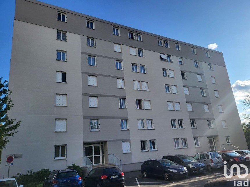 Appartement 6 pièces de 96 m² à Orléans (45000)