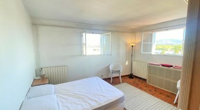 Appartement 4 pièces de 90 m² à Grimaud (83310)