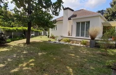 House 4 rooms of 112 m² in Le Vésinet (78110)