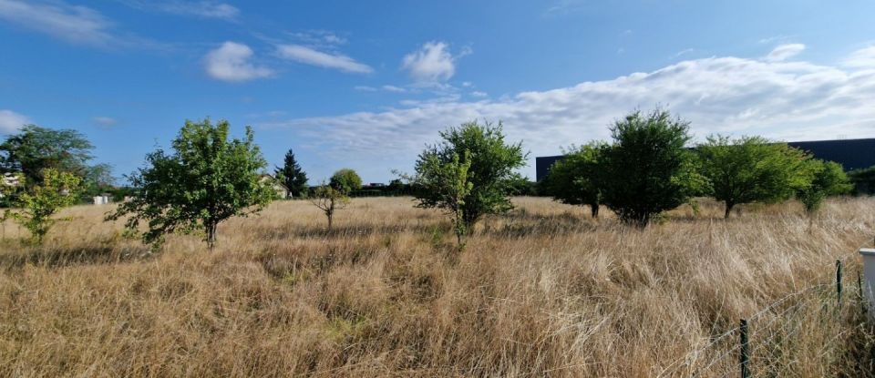 Land of 9,113 m² in Avermes (03000)