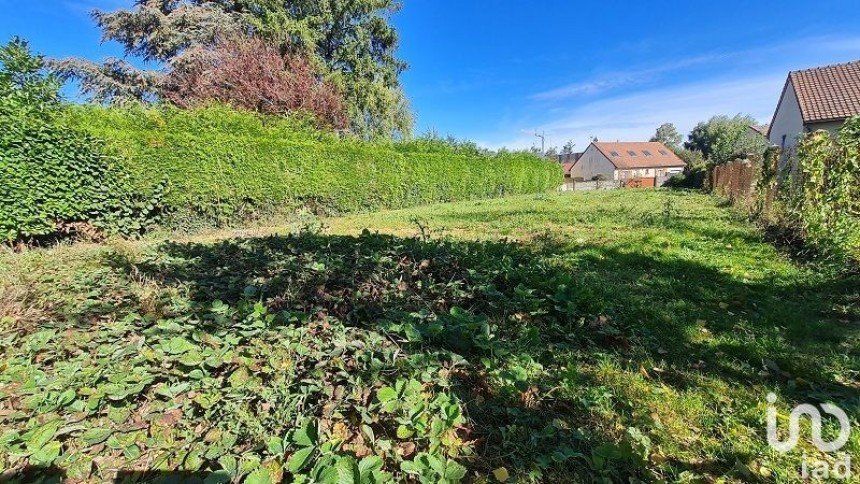 Land of 355 m² in Conlie (72240)