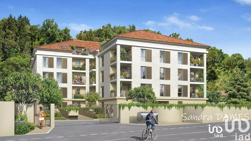 Appartement 3 pièces de 65 m² à Maubec (38300)