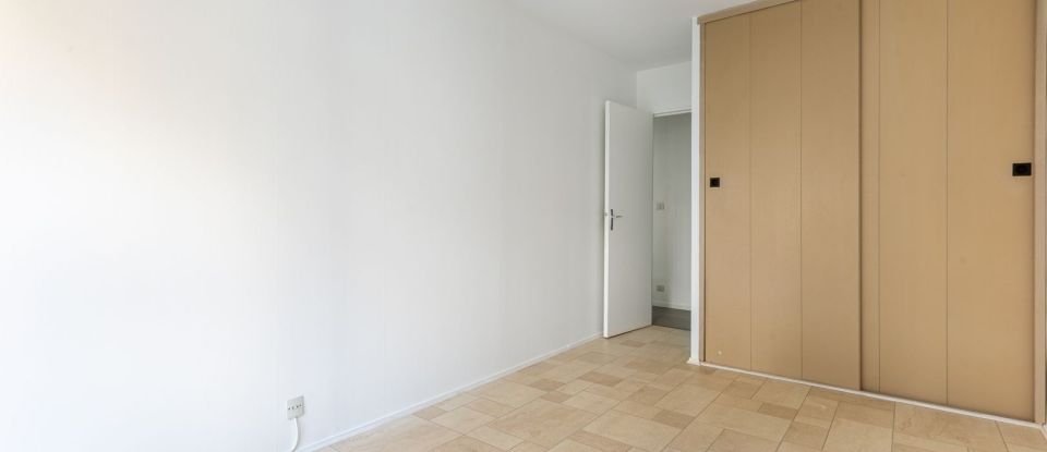 Apartment 3 rooms of 67 m² in Évry (91000)