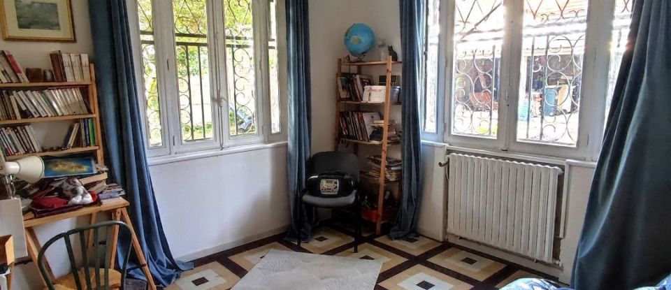 House 8 rooms of 190 m² in Neuilly-Plaisance (93360)