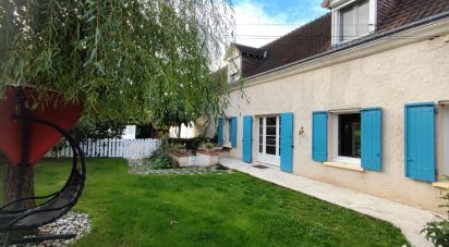 House 6 rooms of 250 m² in Naveil (41100)