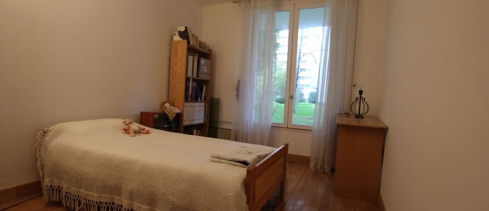 Appartement 3 pièces de 67 m² à Clichy (92110)