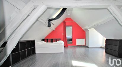 Maison 8 pièces de 232 m² à Ouzouer-sur-Trézée (45250)
