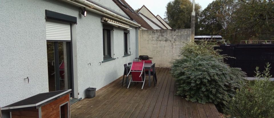 House 4 rooms of 100 m² in Sailly-sur-la-Lys (62840)