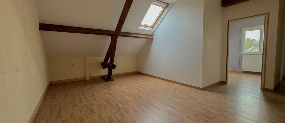 Maison 8 pièces de 353 m² à Montfermeil (93370)