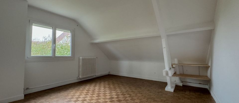 Maison 8 pièces de 353 m² à Montfermeil (93370)