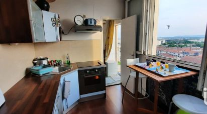 Apartment 4 rooms of 70 m² in Troyes (10000)