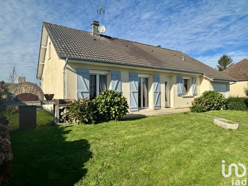 House 6 rooms of 123 m² in CHEF-DU-PONT (50480)