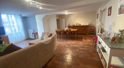 House 5 rooms of 112 m² in Montsûrs (53150)