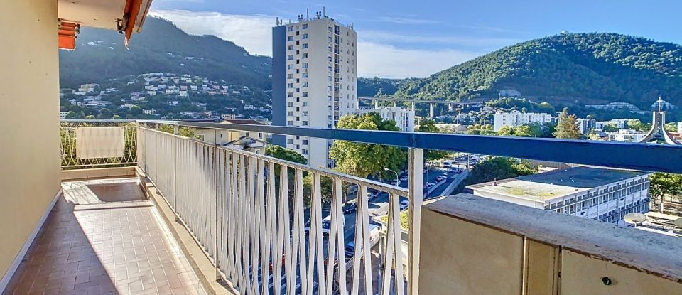 Appartement 4 pièces de 88 m² à Nice (06300)