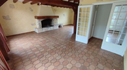 House 6 rooms of 160 m² in Dreux (28100)