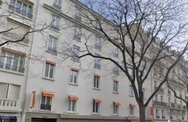Offices of 60 m² in Paris (75012)
