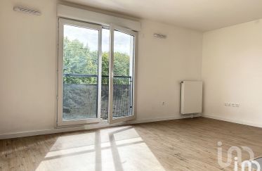 Apartment 1 room of 31 m² in Poissy (78300)