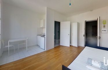 Apartment 1 room of 18 m² in Paris (75015)