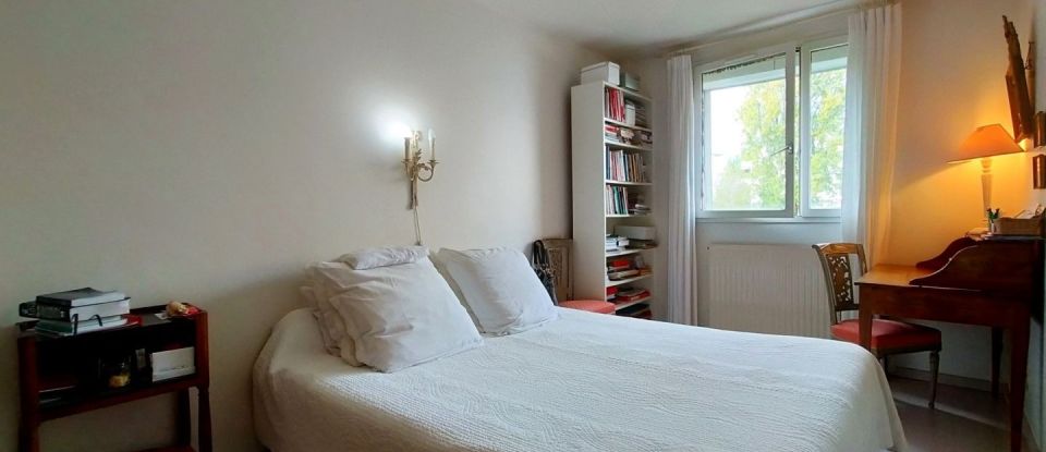 Apartment 5 rooms of 97 m² in - (91080)