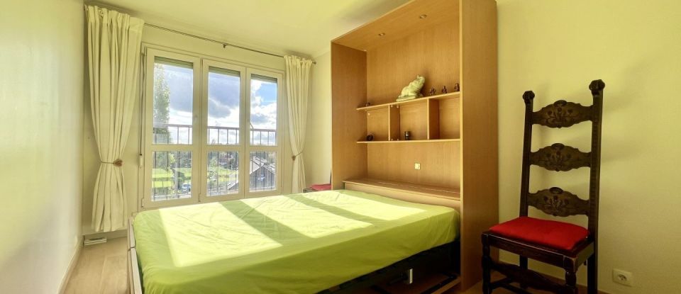 Appartement 4 pièces de 84 m² à Villecresnes (94440)