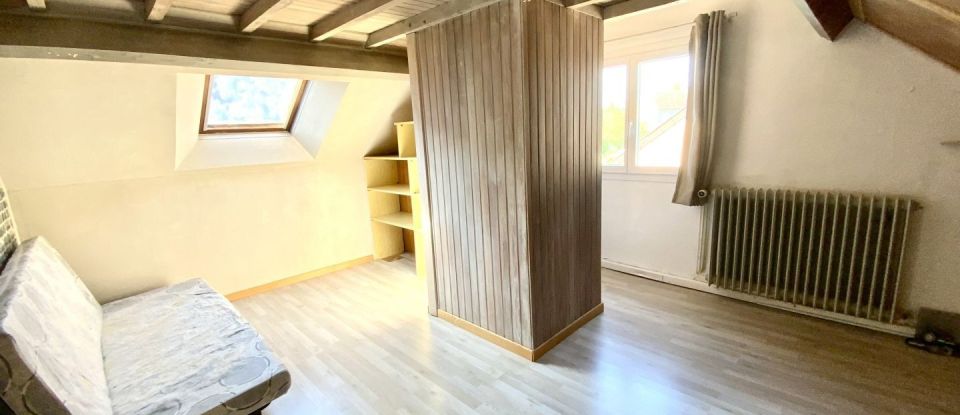House 4 rooms of 100 m² in Villiers-sous-Grez (77760)