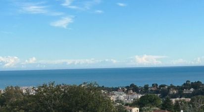 House 6 rooms of 160 m² in Cagnes-sur-Mer (06800)