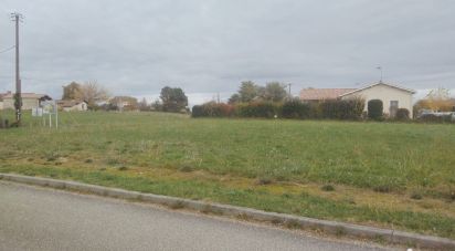 Land of 1,500 m² in Bazas (33430)