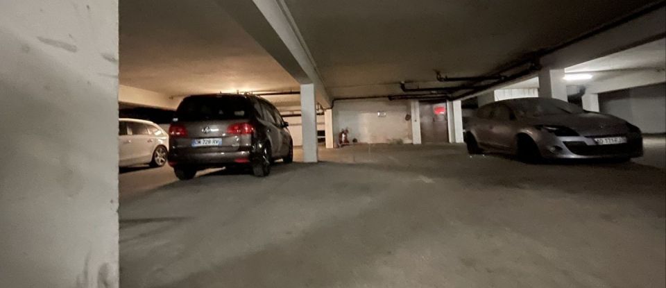 Parking of 33 m² in Bobigny (93000)