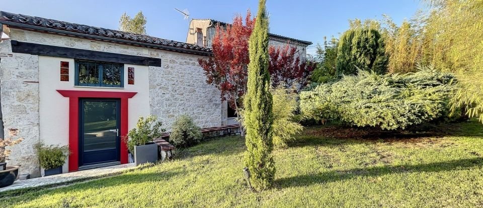 House 6 rooms of 160 m² in Laroque-Timbaut (47340)