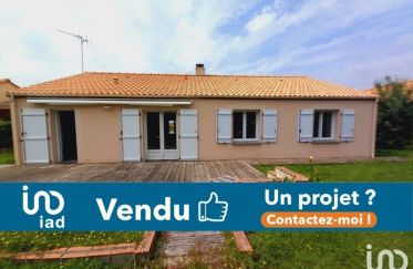 House 6 rooms of 100 m² in Ligné (44850)