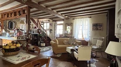 House 7 rooms of 84 m² in Saint-Cosme-en-Vairais (72110)