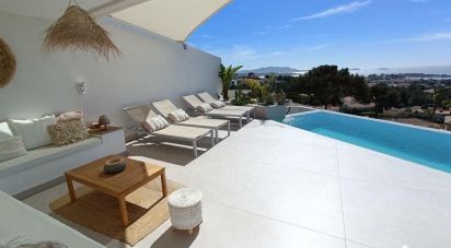 House 6 rooms of 160 m² in Bandol (83150)