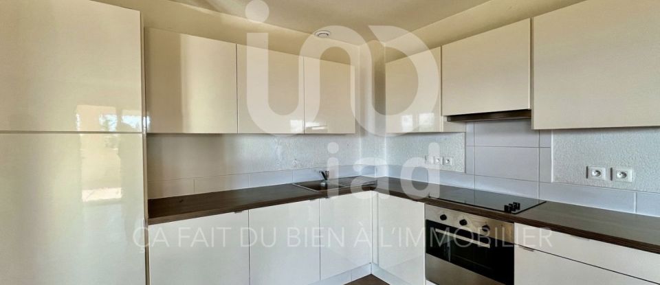 Appartement 3 pièces de 79 m² à Le Luc (83340)
