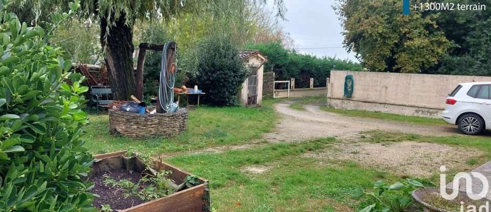 House 4 rooms of 116 m² in Tonnay-Charente (17430)