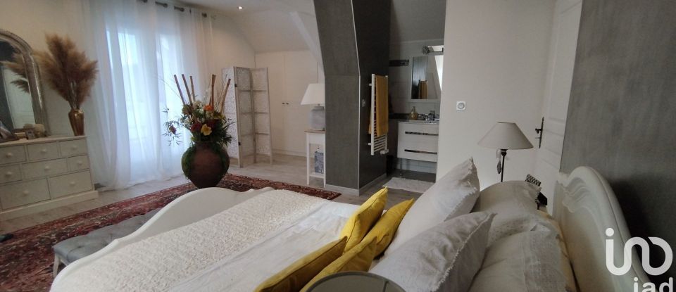House 7 rooms of 233 m² in Le Pin (77181)