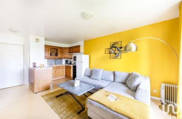 Apartment 2 rooms of 35 m² in Cergy (95000)
