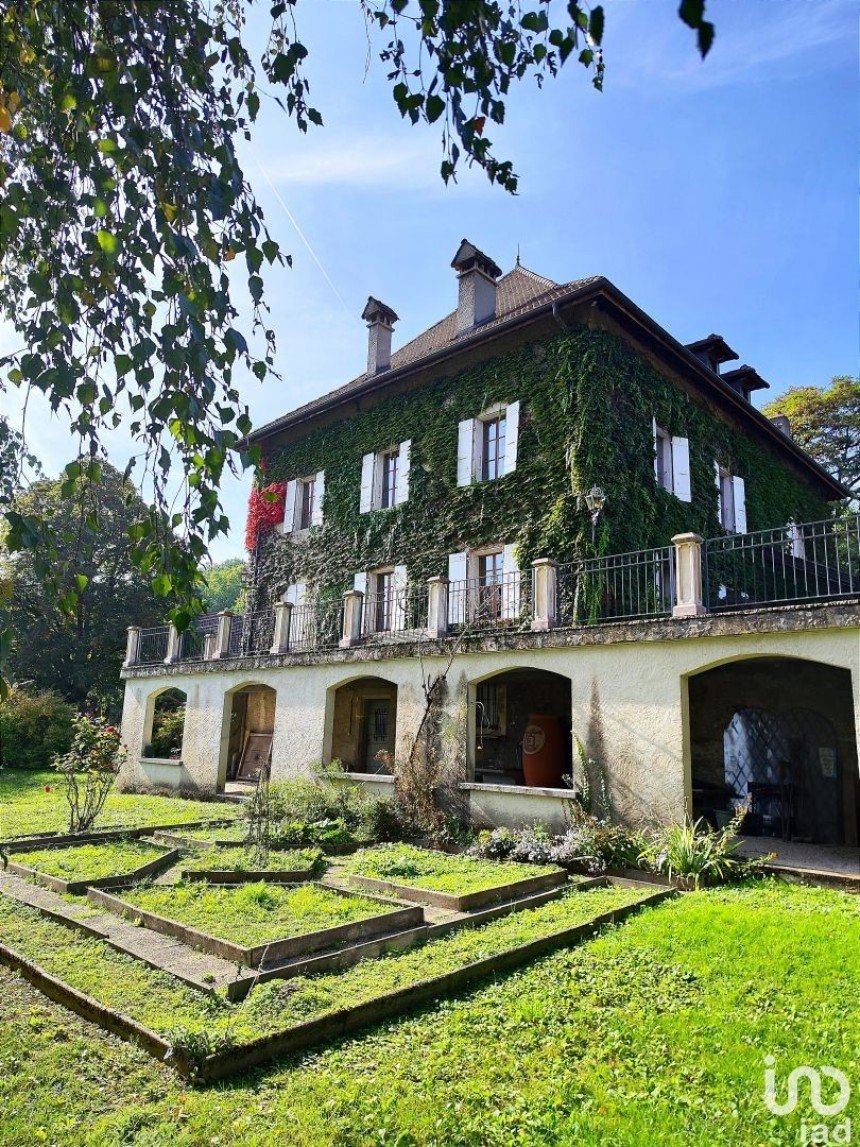 House 15 rooms of 320 m² in Reignier-Ésery (74930)