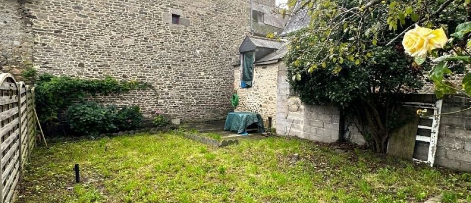 House 5 rooms of 87 m² in Dinan (22100)