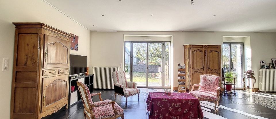 House 6 rooms of 240 m² in Rochecorbon (37210)