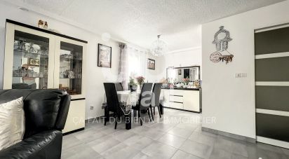 House 5 rooms of 98 m² in Combs-la-Ville (77380)