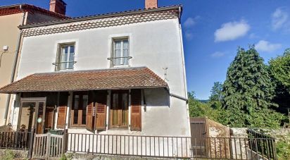 House 5 rooms of 110 m² in Saint-Amant-Roche-Savine (63890)