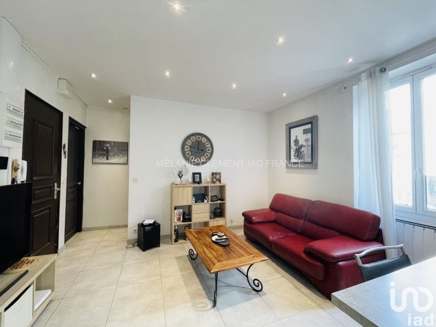 Appartement 3 pièces de 50 m² à Toulon (83200)