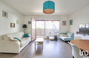 Appartement 3 pièces de 69 m² à Ivry-sur-Seine (94200)