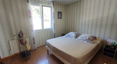 House 5 rooms of 80 m² in Montoldre (03150)