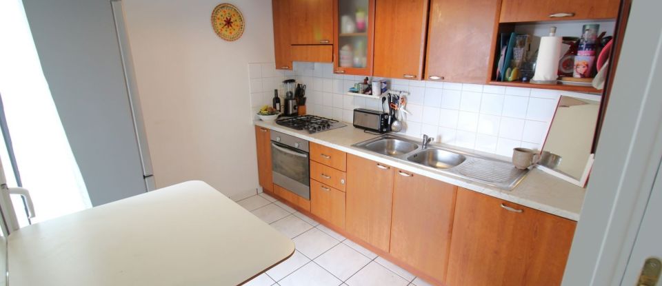 Apartment 3 rooms of 68 m² in Draveil (91210)