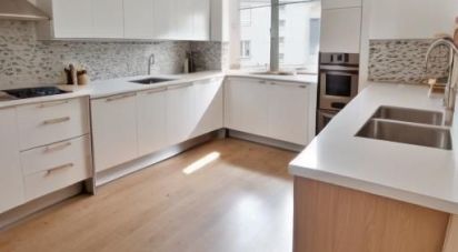 Appartement 4 pièces de 90 m² à Lorient (56100)