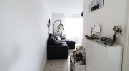 Apartment 3 rooms of 85 m² in Le Tampon (97430)