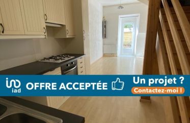 House 4 rooms of 66 m² in Villespy (11170)