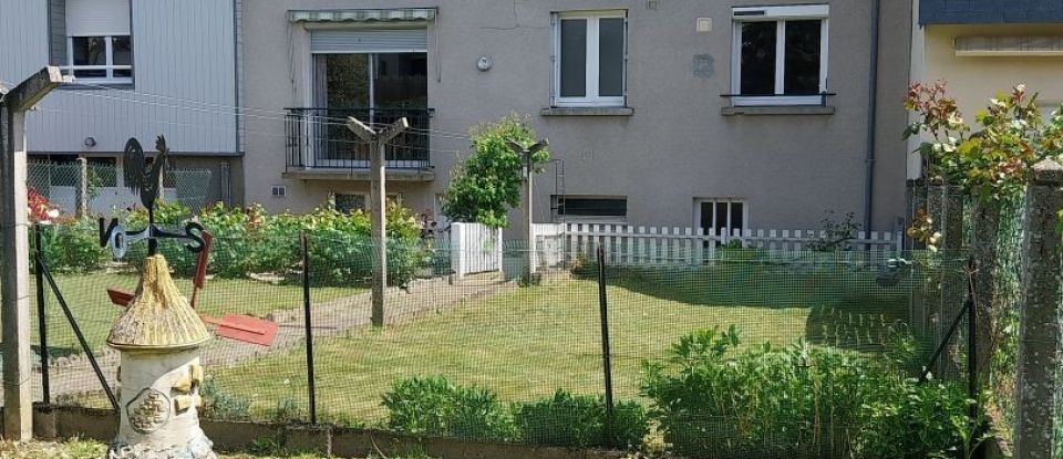 House 4 rooms of 142 m² in Fougères (35300)