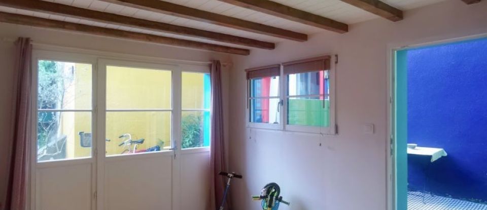 House 5 rooms of 85 m² in Rezé (44400)